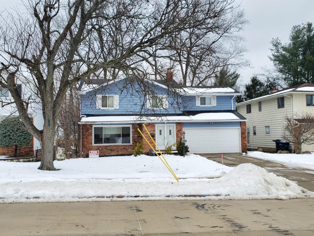 House for Rent in Beachwood